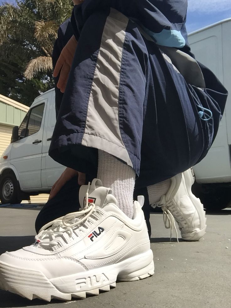 fila disruptor Fila Disruptor Outfit Men, Airmax Outfits, Fila Disruptor Outfit, Fila Disruptor 2, Fila Outfit, Platform Outfit, Outfit Ideas Men, Sneakers Outfit Men, Sporty Street Style