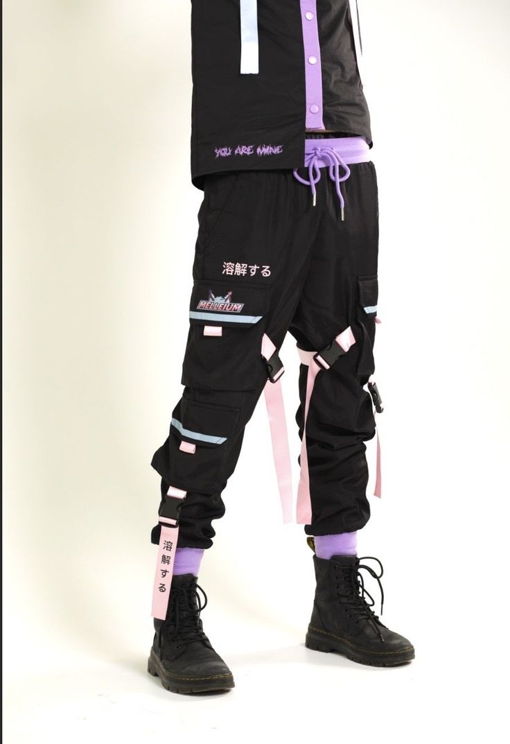 Pastel Punk Outfits Male, Purple Techwear, Pastel Techwear, Japanese Cyberpunk Fashion, Pastel Punk Fashion, Colorful Techwear, Purple Outfits Men, Tech Wear Pants, Pink Techwear