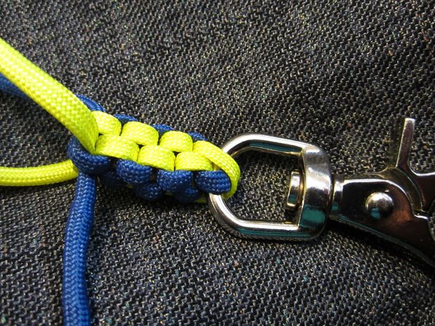 Paracord Dog Leash Diy, Paracord Lead Rope Diy, Para Cord Dog Leash, Dog Leash Diy, Lanyard Knot, Paracord Dog Leash Hands Free, Paracord Collars Dogs, Paracord Dog Leash, Paracord Dog Collars