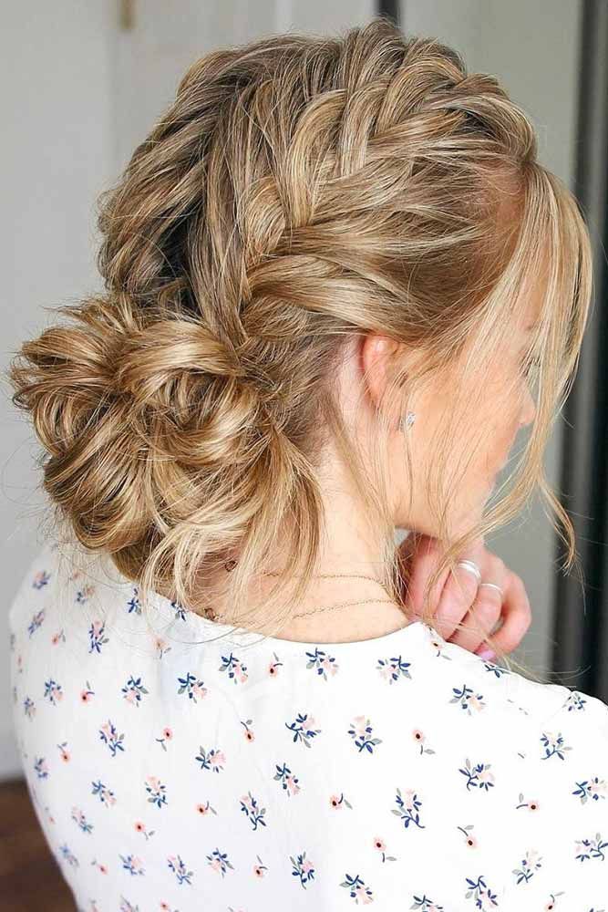 Chignon Simple, Casual Updo, Easy Updos For Long Hair, Casual Braids, Braided Hairstyle, Curly Hair Updo, Casual Hairstyles, Trending Hairstyles, Braided Updo