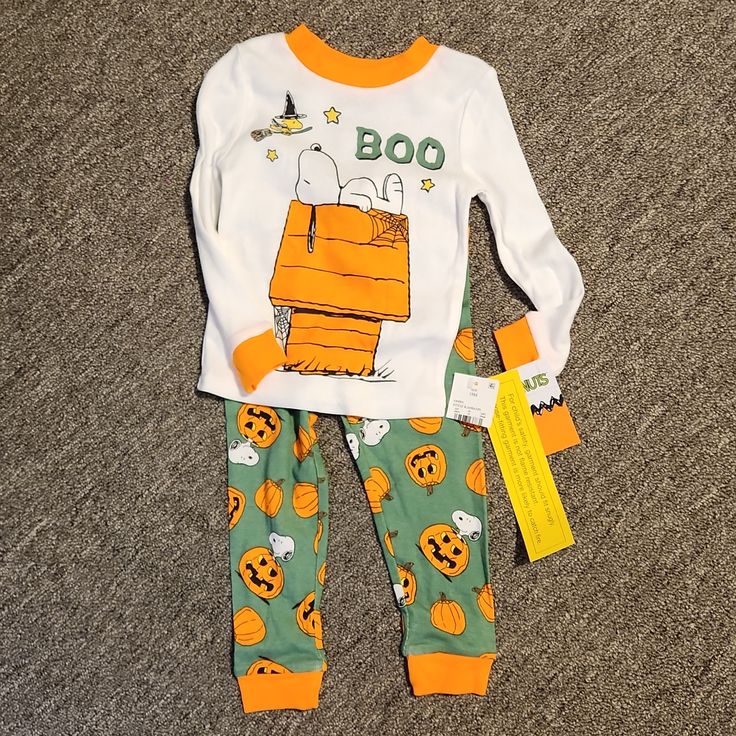 Peanuts Snoopy And Woodatock Halloween Pajama Set. New With Tags, White And Orange Halloween Pumpkin Print. Baby Size 18m, Unisex Style. White Character Print Bedtime Sets, White Character Print Sets For Bedtime, White Bedtime Sets With Character Print, White Character Print Sleepover Sets, Fun White Sleepwear With Cartoon Print, White Fun Sleepwear With Cartoon Print, White Fun Cartoon Print Sleepwear, Cute White Sleepwear With Character Print, White Cartoon Print Fun Sleepwear