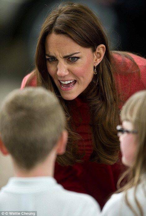 Kate Middleton New Hair, New Pose, Princesse Kate Middleton, Village Fete, Kate Middleton News, Funny Expressions, Kate Middleton Prince William, Catherine Elizabeth Middleton, Catherine Middleton