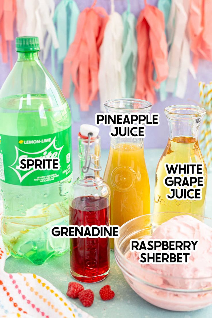 the ingredients to make pineapple juice are shown