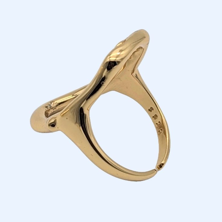 Anillo ajustable minimalista Isabella de plata de primera ley

 Plata de ley 925 con anilla de apertura ajustable de 2,5 cm, tono dorado

 Tamaño: ajustable EE.UU. 6-7


 Peso: 5,1 gramos Adjustable Gold Initial Ring, Gold Crystal Open Ring With Polished Finish, Gold Open Crystal Ring With Polished Finish, Adjustable Gold Initial Open Ring, Tarnish Resistant Yellow Gold Open Midi Ring, Adjustable Gold Plated Signet Ring, Adjustable 14k Gold Midi Rings With Polished Finish, Yellow Gold Polished Bypass Ring, Adjustable 14k Gold Rings For Formal Occasions