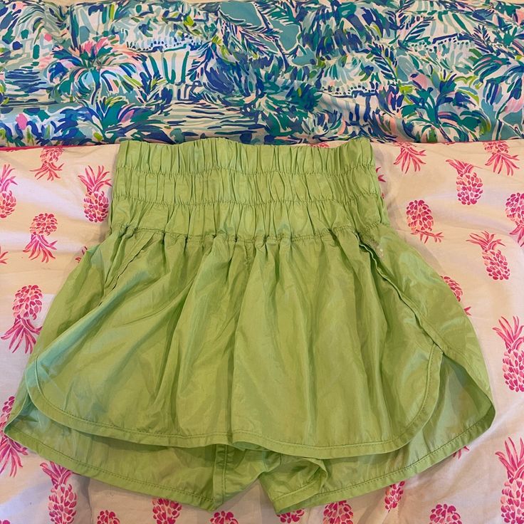 Free People Way Home Shorts. Nwot. In Perfect Condition. Size Xs But Could Easily Also Fit Size Small Green Bottoms With Built-in Shorts For Spring, Green Cotton Shorts For Day Out, Spring Vacation Shorts With Banded Waist, Green High-waisted Shorts For Day Out, Casual Beach Bottoms With Banded Waist, Green Bottoms With Elastic Waistband For Spring, Casual Bottoms With Banded Waist For Beach, Green High-waisted Cotton Shorts, Green Cotton Bottoms For Day Out