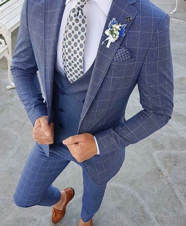 Wedding Suits Men Blue, A Man In A Suit, Man In A Suit, Modern Mens Fashion, Classy Suits, Wedding Suits Groom, Designer Suits For Men, Mens Fashion Smart, Traje Casual