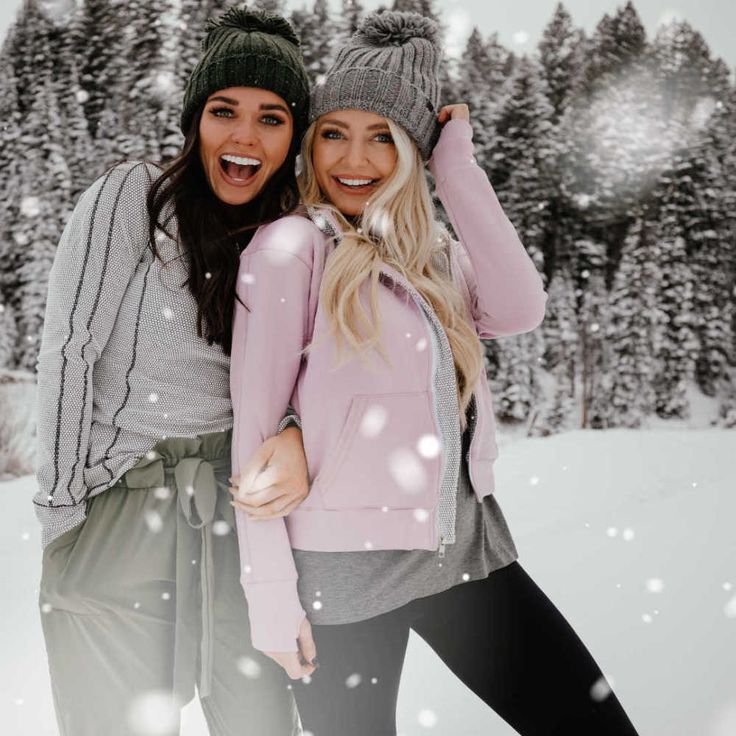 OKAY this giveaway is too good to be true!! Check it out! Stein Eriksen Lodge, Ski Bunnies, Christmas Giveaway, Albion Fit, Travel Buddy, Luxury Ski, Instagram Giveaway, Giveaway Winner, Giveaway Contest