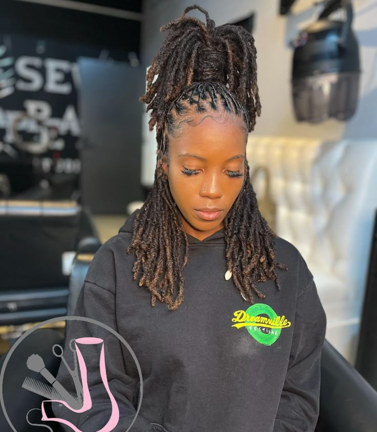 Loc Ponytail Styles Black Women, Medium Locs Hairstyles, Locs With Accessories, Retwist Hairstyles, Girl Loc Styles, Cute Locs Hairstyles, Faux Locs Colored, Real Locs, Female Dreadlocks