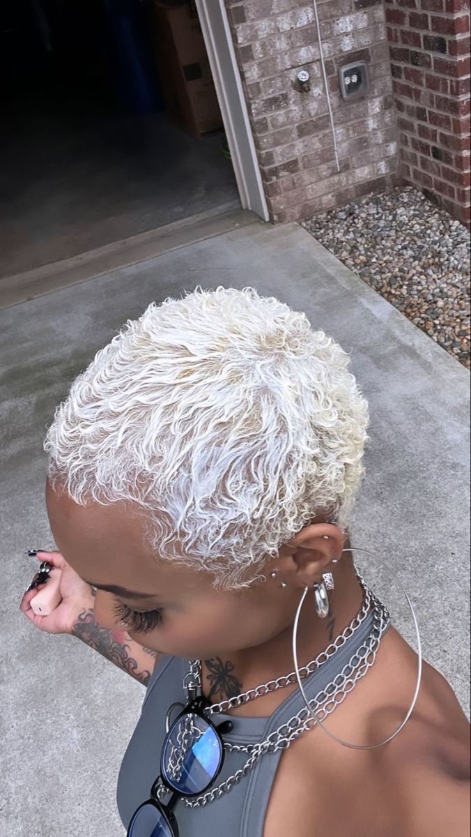 Short Curly Platinum Blonde Hair Black Women, White Dye Short Hair Black Women, Short Curly Hair Extensions, Platinum Blonde Black Women, Short Platinum Blonde Hair Black Women, Low Cut Hair Black Women, Short Platinum Blonde Hair, Best Haircuts For Women, Finger Waves Short Hair