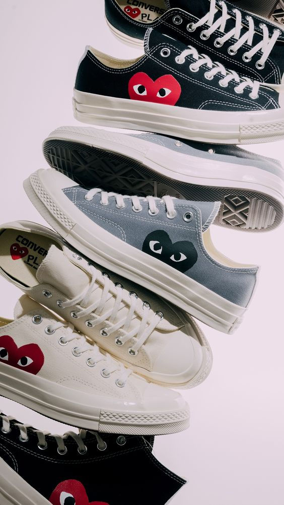 Comme Des Garcons Outfit, Comme Des Garcons Sneakers, Converse X Comme Des Garcons, Sneaker Shop, Heart Motif, Pretty Hair Color, Hype Shoes, Shoe Inspiration, Comme Des Garcons Play