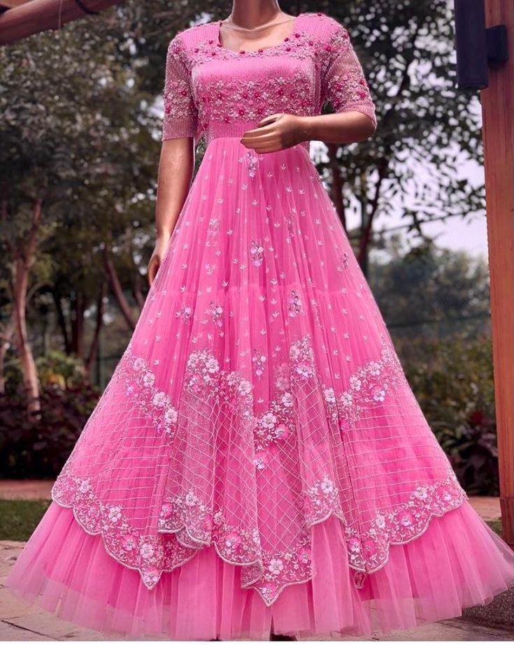 Long Frock Models, Party Wear Long Gowns, Frock Models, Net Gowns, Long Frock Designs, Long Gown Design, Frock For Women, Kids Frocks Design, Girls Frock Design