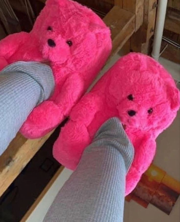 Pink Teddy Bear Slippers, Teddy Shoes, Girl Hygiene, Shoes Wedges Sneakers, Teddy Bear Slippers, Warm Boots Women, Purple Teddy Bear, Senior Jackets, Fluffy Shoes