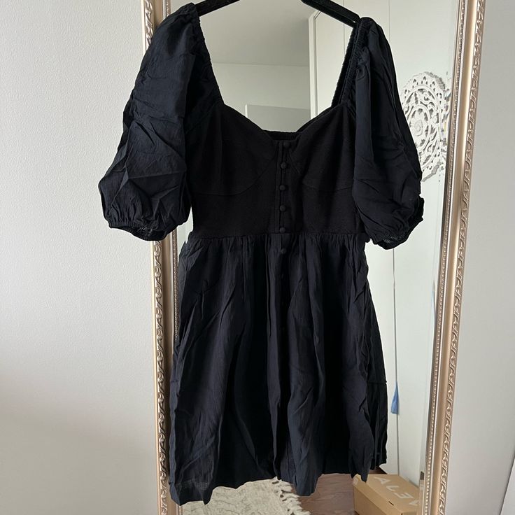 Nwt Never Worn Anthropologie Black Puffy Sleeve Baby Doll Mini Dress. Size Small. Great For Bachlorette Parties, Date Night Or Any Sundress Occasion! Black Cotton Mini Dress With Puff Sleeves, Black Mini Puff Sleeve Dress For Daywear, Casual Black Puff Sleeve Mini Dress, Black Cotton Puff Sleeve Dress For Spring, Black Casual Puff Sleeve Mini Dress, Black Cotton Mini Dress With Square Neck, Black Mini Dress With Square Neck For Day Out, Casual Black Knee-length Puff Sleeve Dress, Black Square Neck Cotton Mini Dress