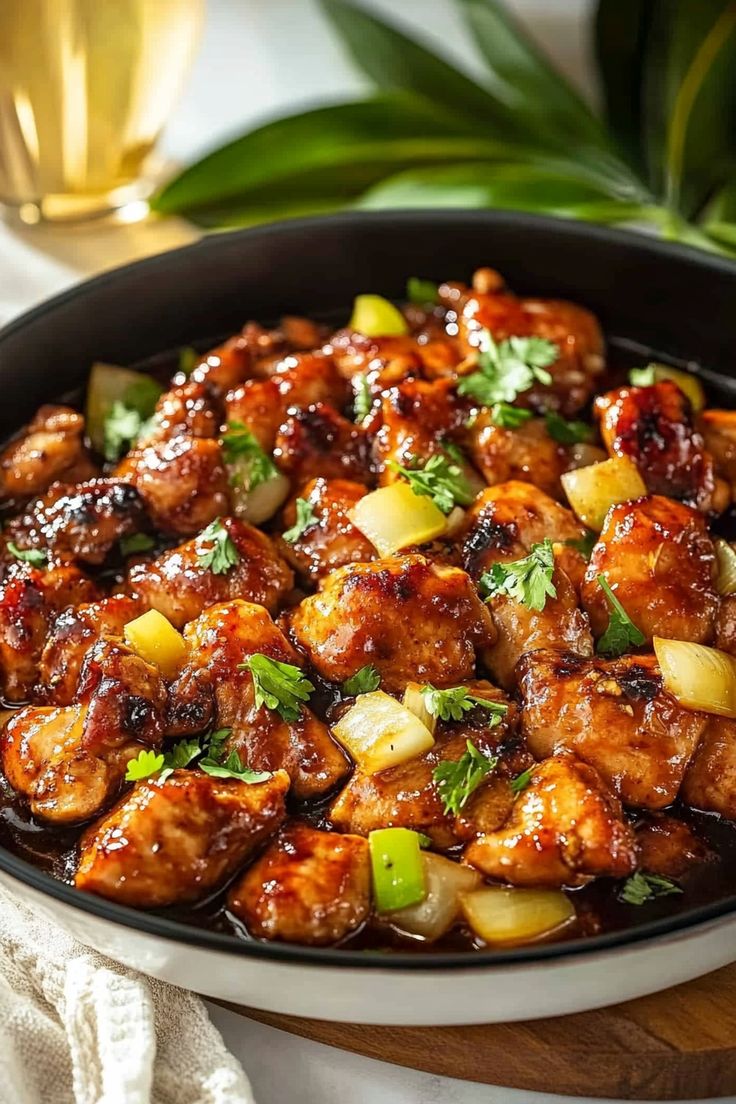 Hawaiian Crock-Pot Chicken Bbq Pineapple Chicken Oven, Hawaii Bbq Chicken, Sheet Pan Hawaiian Pineapple Chicken, Chicken With Pineapple Recipes, Bbq Chicken With Pineapple, Pineapple Bbq Chicken, Crockpot Pineapple Chicken, Bbq Pineapple Chicken, Pineapple Chicken And Rice