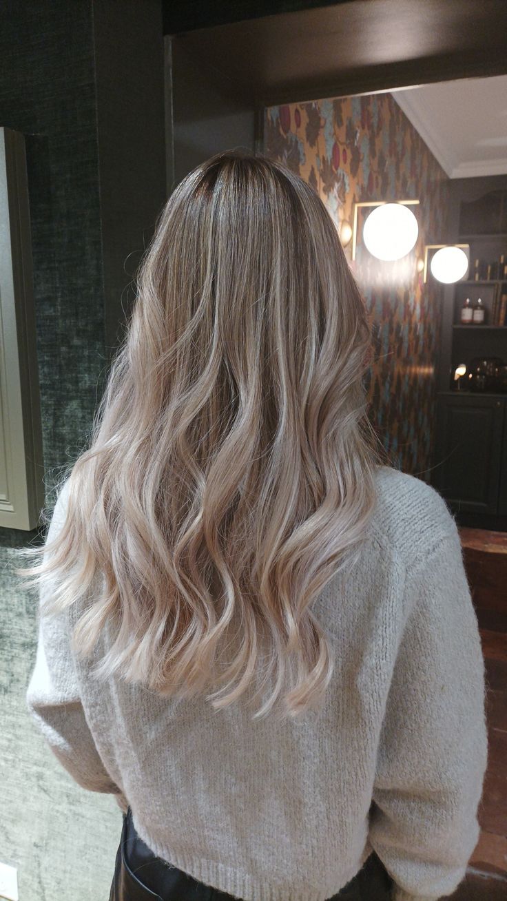 Cold Blonde Hair Balayage, Cold Balayage, Cold Hair Color, Cold Blonde Hair, Cold Blonde, Cold Hair, Balayage Hair Blonde Long, Beige Blonde Hair, Balayage Long Hair