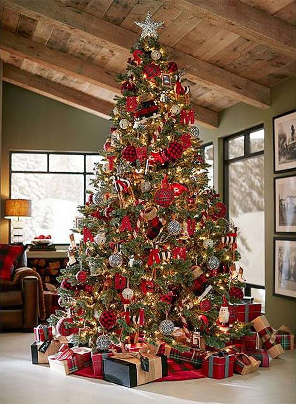 a decorated christmas tree in a living room