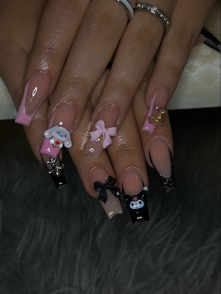 Hello Kitty Nails Kuromi, Sanrio Nails Short, My Melody And Kuromi Nail Art, Kuromi And My Melody Nails Acrylic, Short Acrylic Nails Designs Kuromi, Kuromi Nails Acrylic Black, Friendship Nails, Keroppi Nails, Uñas Kuromi