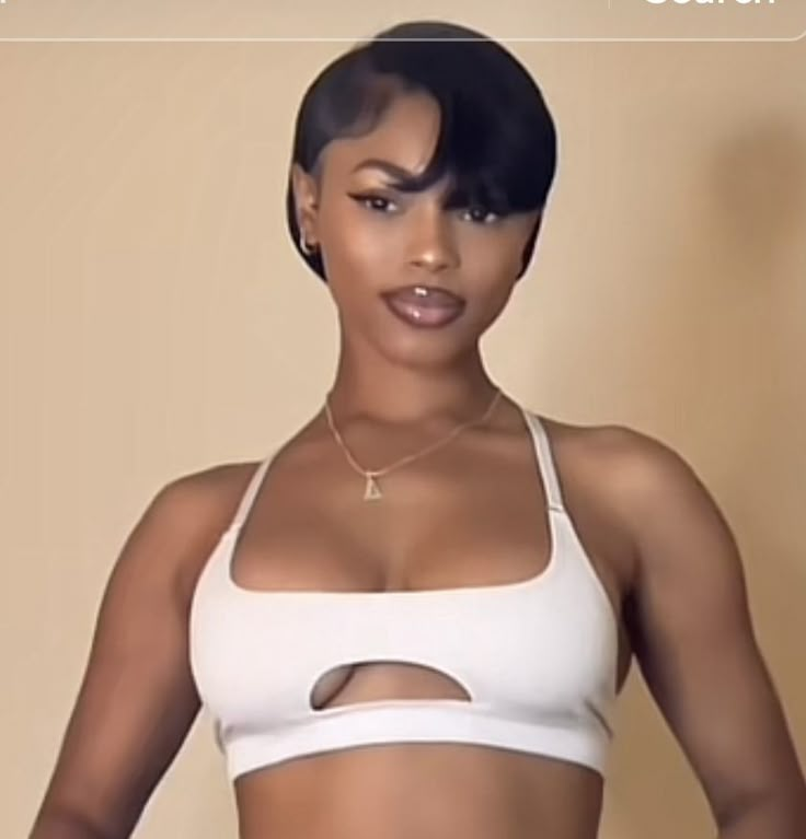 Grown Out Pixie Hairstyles For Black Women, Cute Super Short Hairstyles, Short 90s Haircut Black Women, Short Hair Inspo Black Women, Super Short Bob Black Women, Long Pixie Black Women, Mini Bob Haircut Black Women, Pixie Haircut Wig, 90s Short Hair Black Women