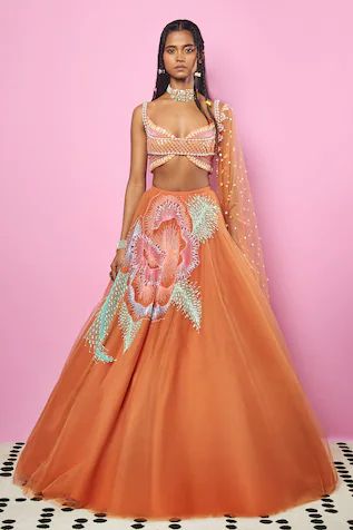 Embellished Lehenga Set Nude Lehenga, Tulle Lehenga, Papa Don't Preach, Indian Outfits Lehenga, Lehenga Designs Simple, Butterfly Blouse, Red Lehenga, Dress Indian Style, Lehenga Designs