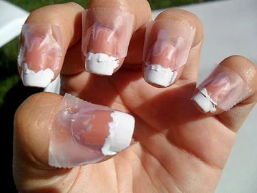 French Manicure At Home, Nail Painting Tips, Fingernails Painted, Gel Nails French, White Tip Nails, Cute Simple Nails, Nail Care Tips, Scotch Tape, Manicure At Home