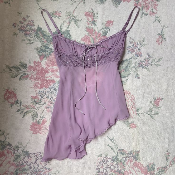 adjustable straps chest: up to 38 in length(straps excluded): 24 in label: large condition: used - excellent  model measurements: size: xs-s chest: 30 in (32a) waist: 25 in hip: 36 in height: 5 ft 6 in returns: returns, exchanges, and refunds are not accepted. please read measurements in each product page carefully before purchasing to ensure the item fits. If you have any questions about specific clothing please contact us at message before placing an order. Y2k Style Camisole With Spaghetti Straps, Y2k Camisole Tank Top With Straps, Y2k Style Camisole With Tank Straps, Y2k Style Summer Camisole With Straps, Summer Cami Vest Corset, Y2k Fitted Camisole With Spaghetti Straps, Y2k Fitted Camisole With Straps, Y2k Tank Camisole With Built-in Bra, Y2k Style Cami Tank Top