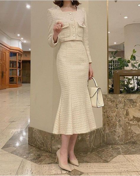 Sunday Dress Outfit, Tweed Outfit, Hijabista Fashion, Best Winter Outfits, Mode Chanel, Sunday Dress, Pakaian Feminin, Modest Dresses Casual, Korean Fashion Dress