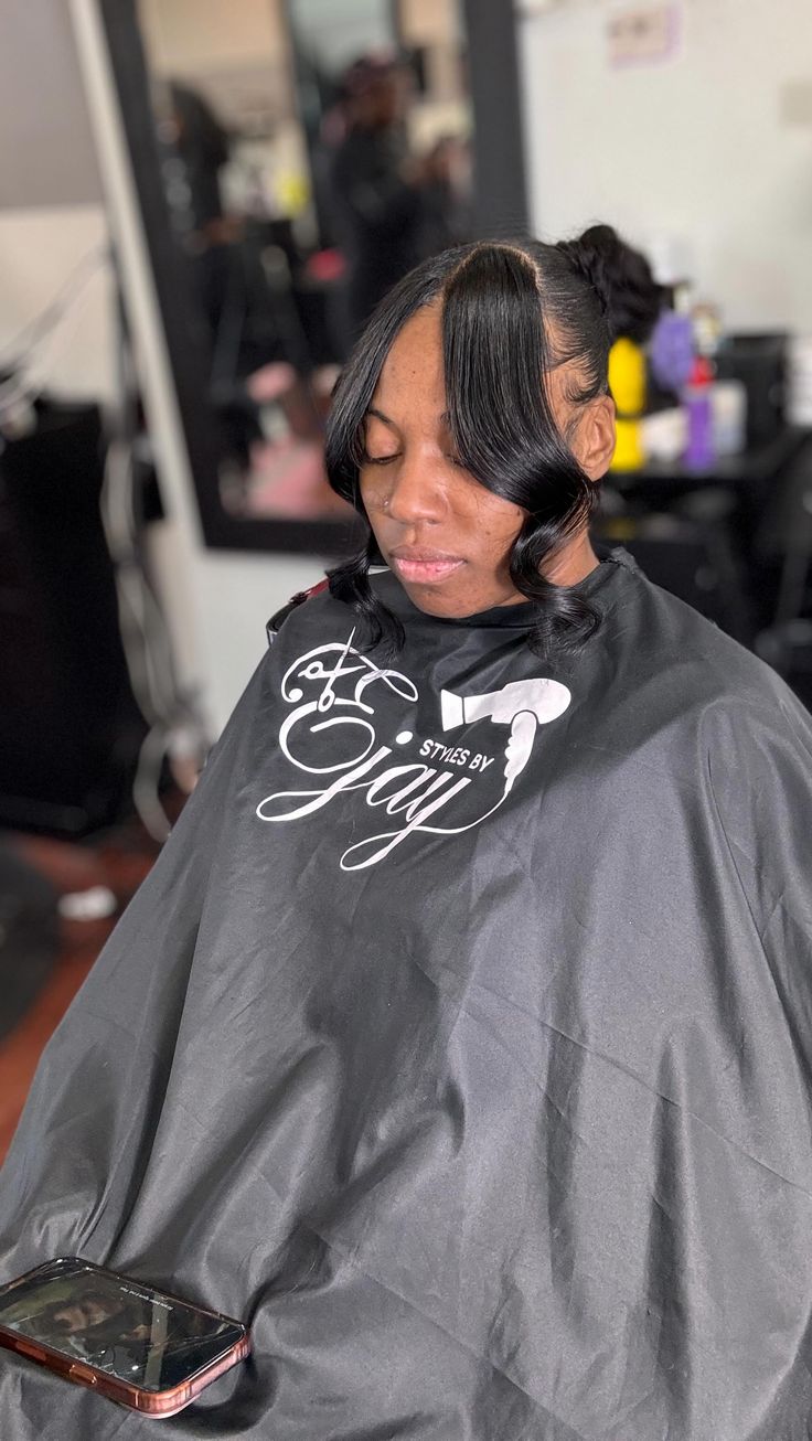 Wagon Monroe💺💇🏾‍♀️7⃣❤ | Half Up Half Down W/ Spiked Bun💁�🏾‍♀️ #quickweave #halfuphalfdown #halfuphalfdownhairstyle #phillyhairstylist #phillyhair… | Instagram Half Bun Half Down, Half Bun, Quick Weave, Half Up Half Down Hair, March 30, Half Up Half Down, Half Up, Hair Salon, Hair Stylist