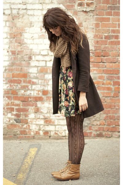 Mode Boho, Tights And Boots, Looks Street Style, Under Dress, Look Vintage, Mode Vintage, Looks Style, Mode Inspiration, Vintage Tea