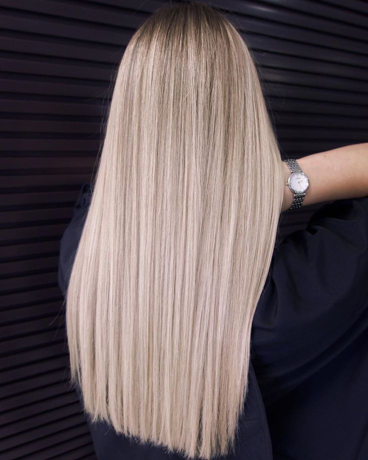 Platinový Blond, Long Platinum Blonde Hair, Long Platinum Blonde, Blonde Hair Inspiration, Blonde Hair Looks, Short Straight Hair, Hair Shades, Brown Blonde Hair, Platinum Blonde Hair