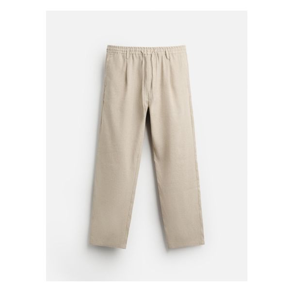 Straight fit pants made of cotton and linen blend fabric. Adjustable elastic drawstring waistband and front pleats. Front pockets. Back buttoned welt pockets. Baggy Linen Cargo Pants, Casual Baggy Linen Cargo Pants, Baggy Linen Cargo Pants Casual, Baggy Linen Cargo Pants Casual Style, Casual Straight Chinos Without Pockets, Casual Chinos Straight Pants No Pockets, Casual Pants With Elastic Waistband And Straight Hem, Casual Linen Pants With Pockets, Linen Cargo Pants With Elastic Waistband And Straight Leg