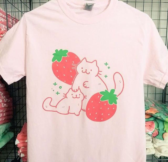 Strawberry Cat, Cat Shirt, Selling Clothes, Cat Clothes, Cat Shirts, Dream Clothes, Look Cool, Cute Shirts, Pretty Outfits