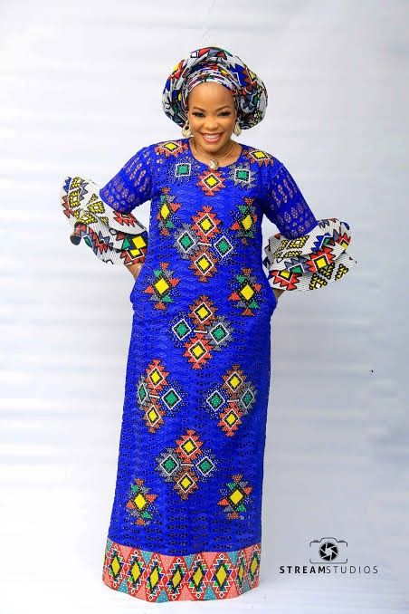 Dry Lace And Ankara Combination Styles, Ankara And Lace Combination, Ankara And Lace, African Ladies, Long African Dresses, Combination Fashion, Ankara Dresses, African Dresses, African Dress