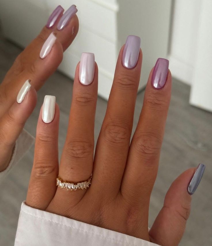 Chrome Summer Nails, Summer Chrome Nails, Ombre Chrome Nails, Purple Chrome Nails, Light Purple Nails, Chrome Manicure, Blue Chrome Nails, White Chrome Nails, Blue Chrome