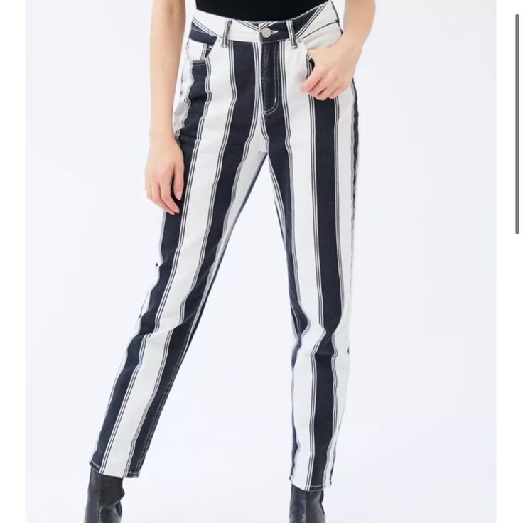 Urban Outfitters Stripped Pants Never Worn White High Waist Bottoms With Vertical Stripes, High Waist White Pants With Vertical Stripes, High Waist White Bottoms With Vertical Stripes, Trendy Straight Leg Pants With Vertical Stripes, White Vertical Stripes Pants, Trendy White Pants With Vertical Stripes, Trendy White Striped Pants, Casual High Rise Pants With Vertical Stripes, Trendy High Rise Bottoms With Vertical Stripes