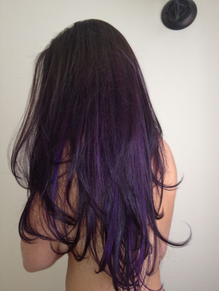 Purple ombré hair.. I kind of want this a little... I wish I had the balls to actually do it Future Hairstyles, Purple Ombre Hair, Colour Hair, Hair Color And Cut, Purple Ombre, Dark Brown Hair, Hair Envy, Grunge Hair, Love Hair