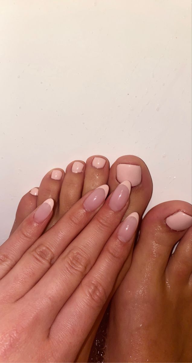 Feet foot nail mani pedi Ballet Pink French Nails, Peach French Manicure, Dusty Rose French Tip Nails, Nudish Pink Nails, Spring Nude Nails 2024, Milky Pink French Nails, Nude And Pink Nail Designs, Pink French Tip Nails Round, Blush French Tip Nails