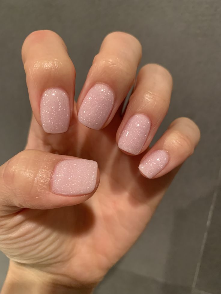 Pale pink glitter dip powder | Chic nails, Subtle nails, Fashion nails Bridesmaids Nails, Milky Nails, Pink Glitter Nails, Subtle Nails, Her Nails, Casual Nails, Cute Gel Nails, Bride Nails, Neutral Nails