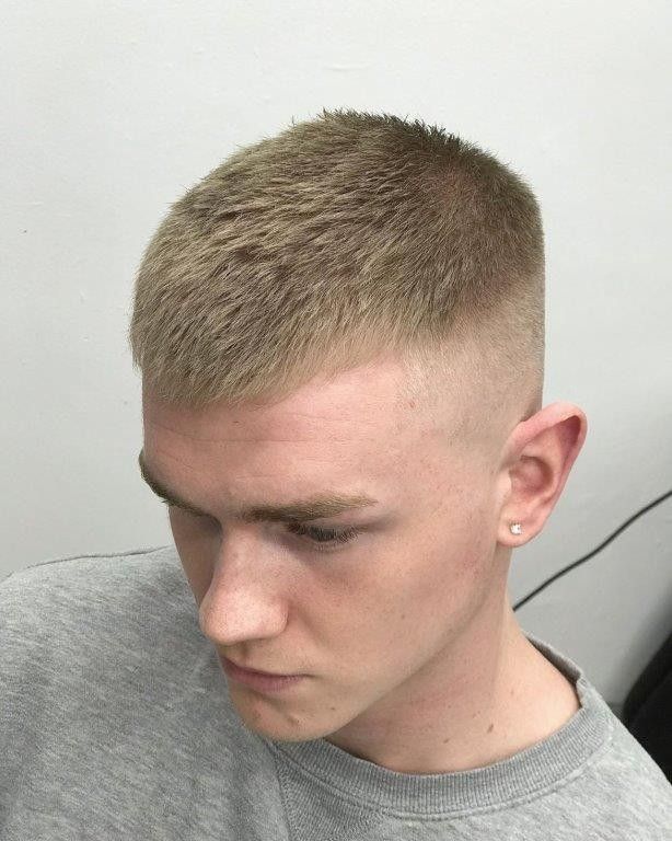 Grown Out Buzzcut, Buzzcut Hair, Buzzcut Men, Grow Hair Back, Very Short Hair Men, Buzz Haircut, High And Tight Haircut, Fun Hairstyles, Buzz Cut Hairstyles