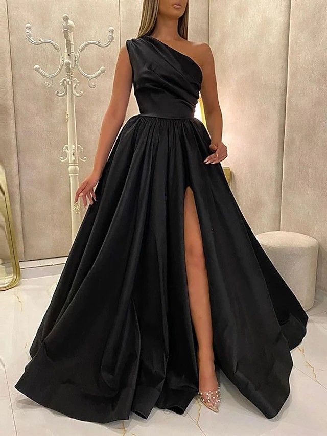 Gown Elegant, Evening Dresses Online, Cheap Evening Dresses, Dress Wedding Guest, Formal Dresses Gowns, Evening Gowns Elegant, A Line Prom Dresses, Satin Prom Dress, Dresses Black