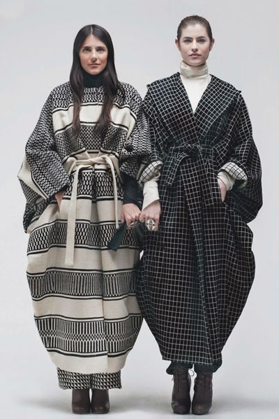 일본 패션, Blanket Coat, Ropa Diy, Mode Style, Kimonos, High Fashion, Style Me, Ready To Wear, Fashion Inspo