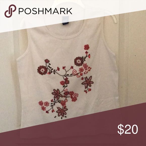 White ladies embellished knit top Never worn white knit top with red beaded and sequined floral embellishments. High Sierra Tops Tank Tops White Knit Top, Red Bead, Knit Top, Embellishments, Crop Tops, Tank Tops, Knitting, Plus Fashion, Floral