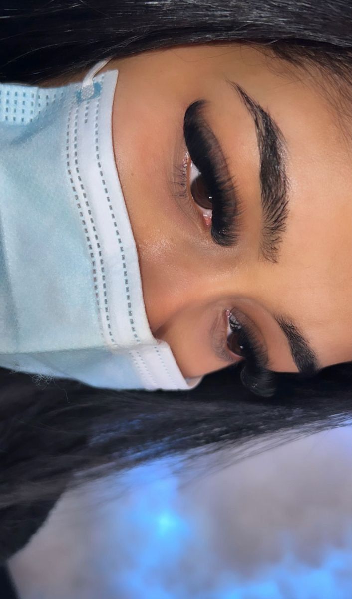 Mega Lash Extensions, Mega Volume Lash Extensions, Lashes Styles, Russian Eyelashes, Mega Volume Lashes, Lash Ideas, Chica Chola, Natural Fake Eyelashes, Best Lash Extensions