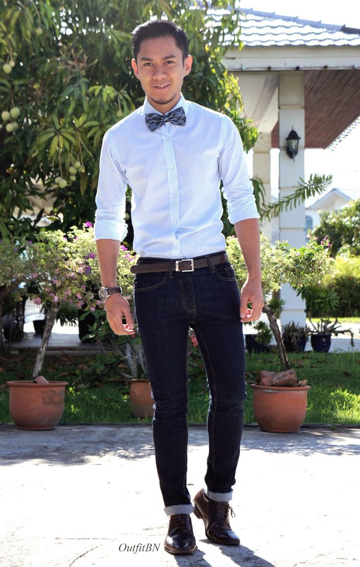 jeans and bow tie Dress Shirt With Bow Tie Men, Bow Tie Men's Outfit Casual, Black Bow Tie Outfit Men, Homecoming Attire Guys High School, Teen Boy Dressy Outfit, Bow Tie Men's Outfit, Bow Tie Outfits Men, Bowtie Outfit, Boys Dressy Outfits