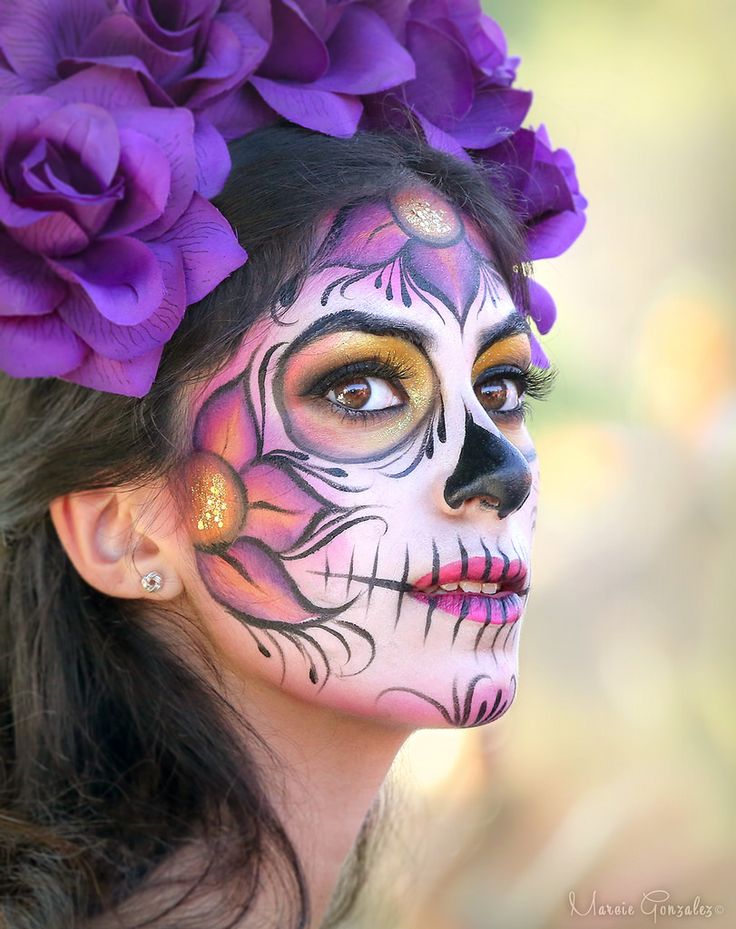 Halloween Makeup Scary Doll, Sugar Skull Makeup Pretty, Sugar Skull Face Paint, Sugar Skull Nails, Day Of The Dead Makeup, Sugar Skull Painting, Halloween Makeup Sugar Skull, Skull Face Paint, Sugar Skull Face