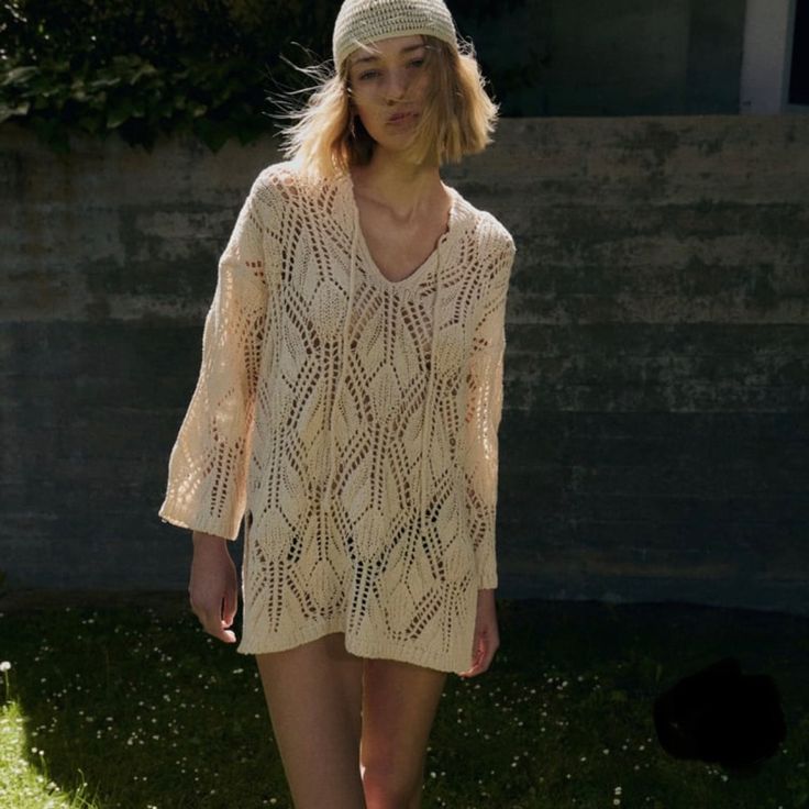 Nwot, Size Large Chic V-neck Crochet Top For Fall, Vacation Pointelle Knit Long Sleeve Sweater, Long Sleeve Pointelle Knit Sweater For Vacation, Vacation Long Sleeve Pointelle Knit Sweater, Beige V-neck Sweater For Vacation, Chic Cream V-neck Crochet Top, Vacation Long Sleeve Pointelle Knit Crochet Top, Cream V-neck Sweater For Spring, Long Sleeve Textured Knit Crochet Top For Beach