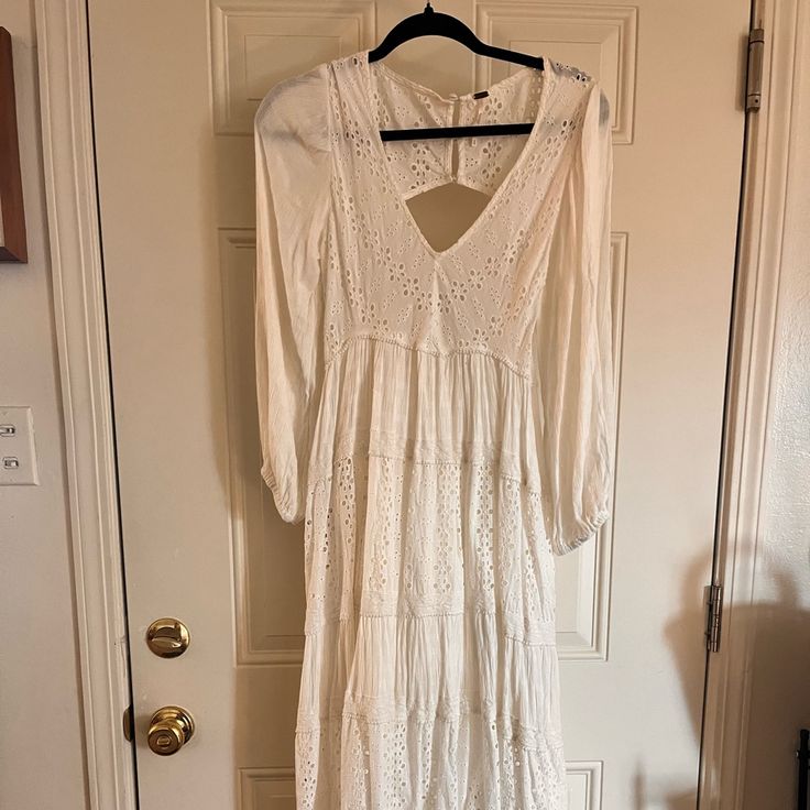 Gorgeous Free People Dress. Only Worn Once. Eyelet Maxi Dress, People Dress, Free People Dresses, Free People Dress, Colorful Dresses, Free People, Color White, Maxi Dress, Womens Dresses