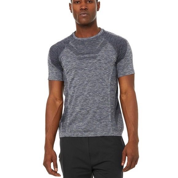 Alo Yoga Amplify Seamless Short Sleeve Tee Color: Dark Heather Navy Size: Small Nwt Gray Athleisure T-shirt For Running, Breathable Gray Activewear, Technical Style, Gray Technical Activewear With Breathable Fabric, Breathable Technical Gray Activewear, Technical Gray Breathable Activewear, Gray Seamless Casual Activewear, Gray Moisture-wicking Short Sleeve Activewear, Gray Technical Activewear With Athletic Fit, Alo Yoga Crew Neck Workout Tops