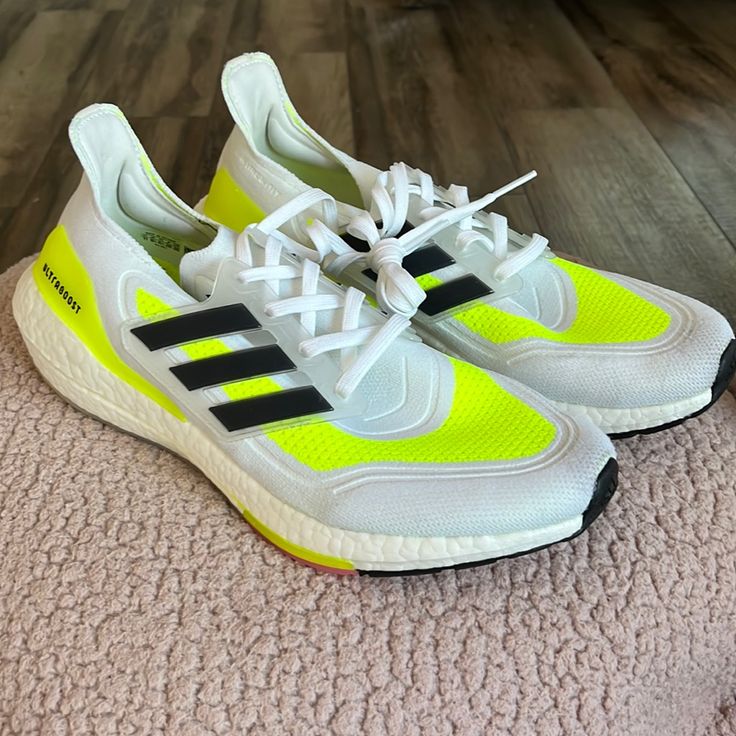 Excellent Condition Adidas Ultra Boost Neon Yellow Adidas Yellow, Shoes Adidas, Adidas Ultra Boost, Ultra Boost, Neon Yellow, Mens Shoes Sneakers, Adidas Shoes, Adidas Men, Yellow White