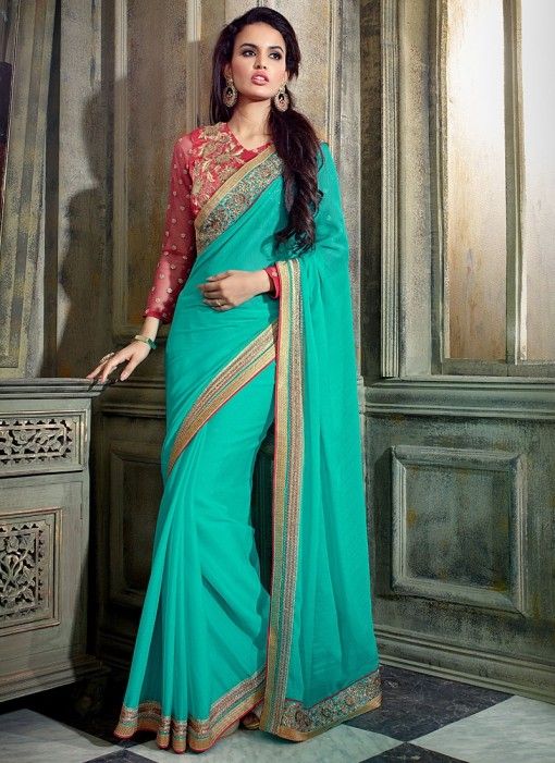 Turquoise Chiffon Saree With Contrast Blouse Turquoise Saree, Saree Contrast Blouse, Party Wear Sarees Online, Buy Designer Sarees Online, Saree Fashion, Indian Bridal Lehenga, Fashion Indian, Party Sarees, Salwar Kamiz