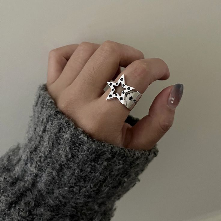 star ring, star jewelry, boogzel clothing, aesthetic jewelry, simple jewelry Silver Star-shaped Crystal Promise Ring, Silver Star-shaped Crystal Ring Gift, Stargirl Aesthetic Outfits, Indie Accessories, Stargirl Aesthetic, Accessories Y2k, 90's Aesthetic, 00s Nostalgia, Star Clothing